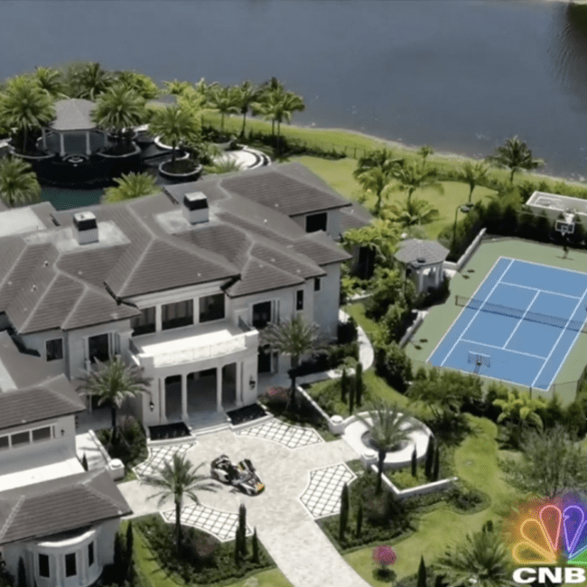 These 3 multimillion dollar megahomes hit the market in the middle of the pandemic—here’s why